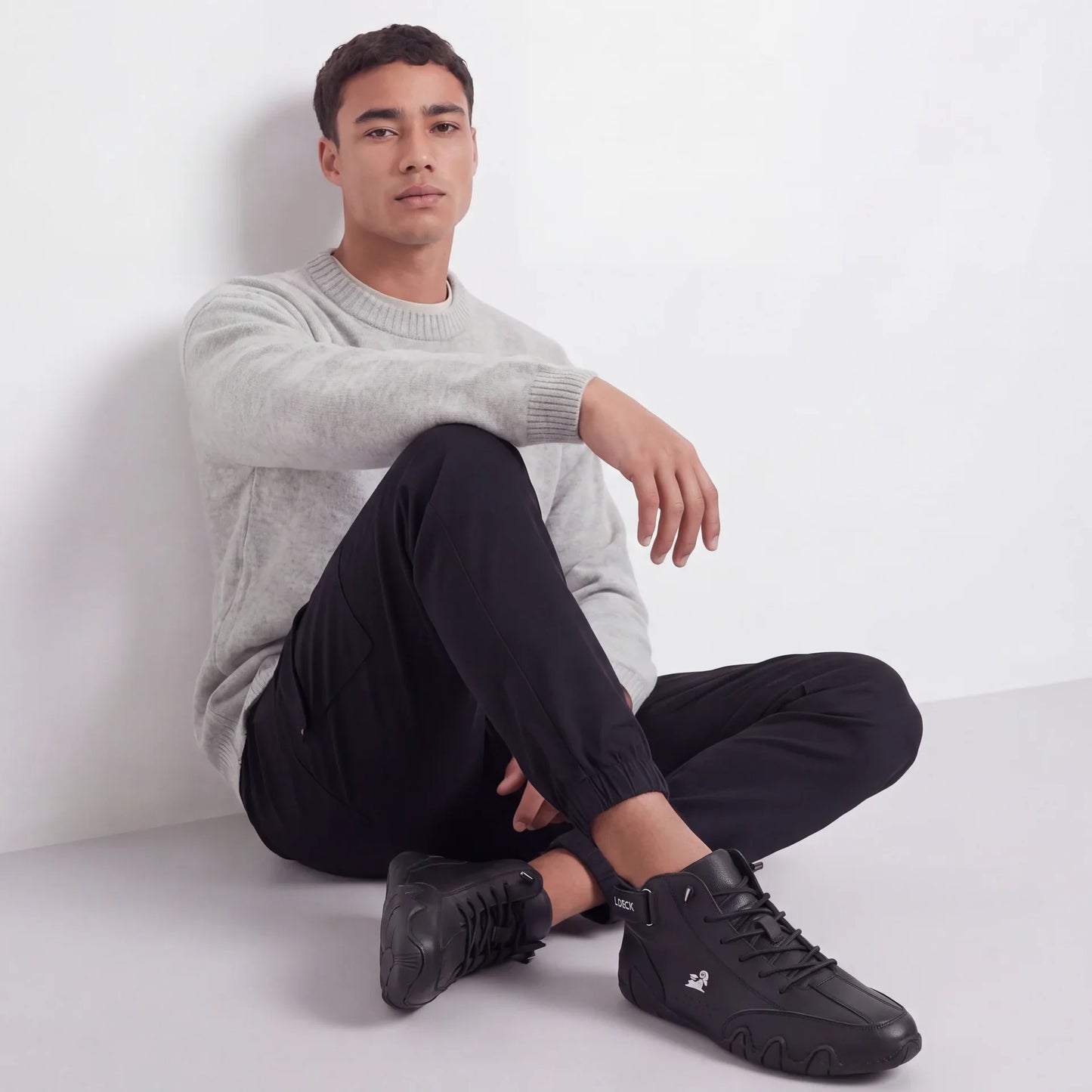 Orthopaedic Breathable Comfort Shoes - image 20